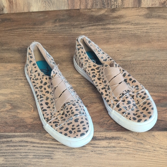 Blowfish Malibu Marley Tan Leopard Print Sneakers 7                    M340 - Picture 1 of 8